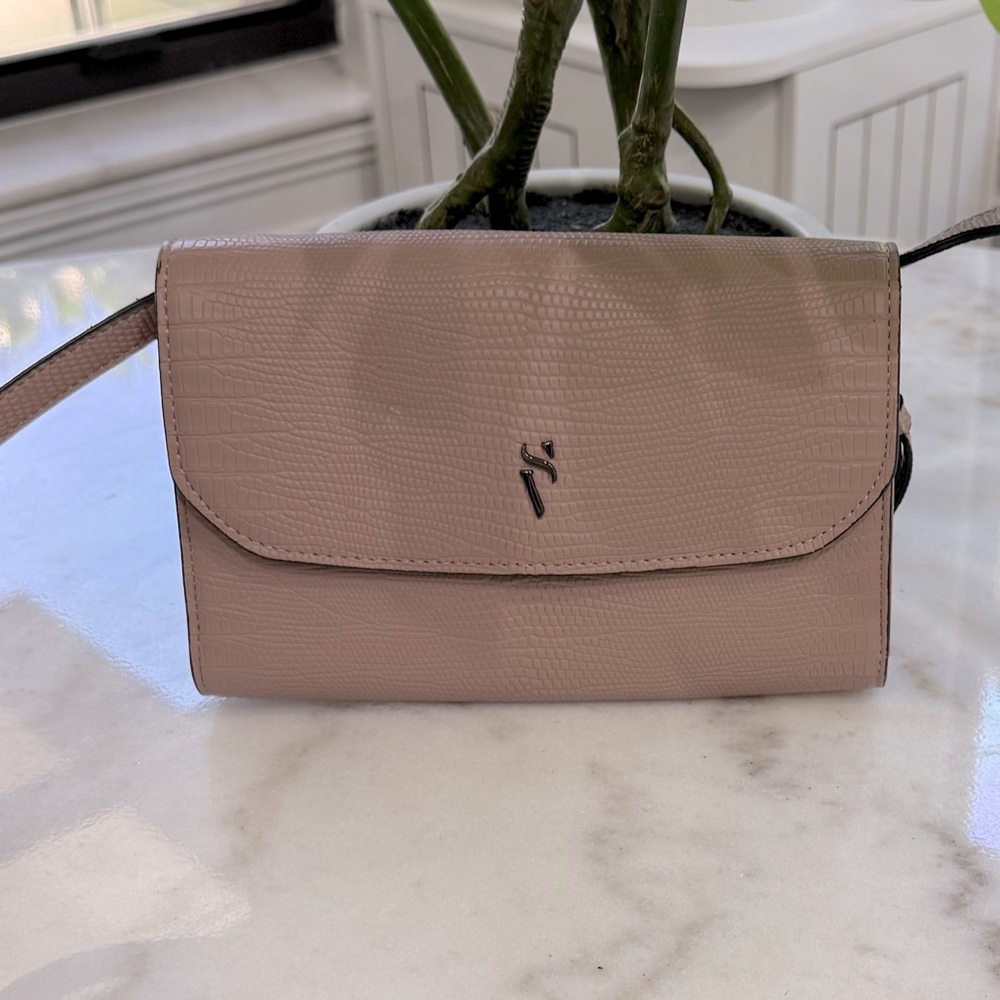 Brand new crossbody light purple/pink purse with built in card holders